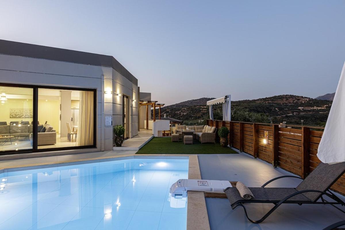 Villa Chnaris - Private Pool And Sauna Perama  Extérieur photo